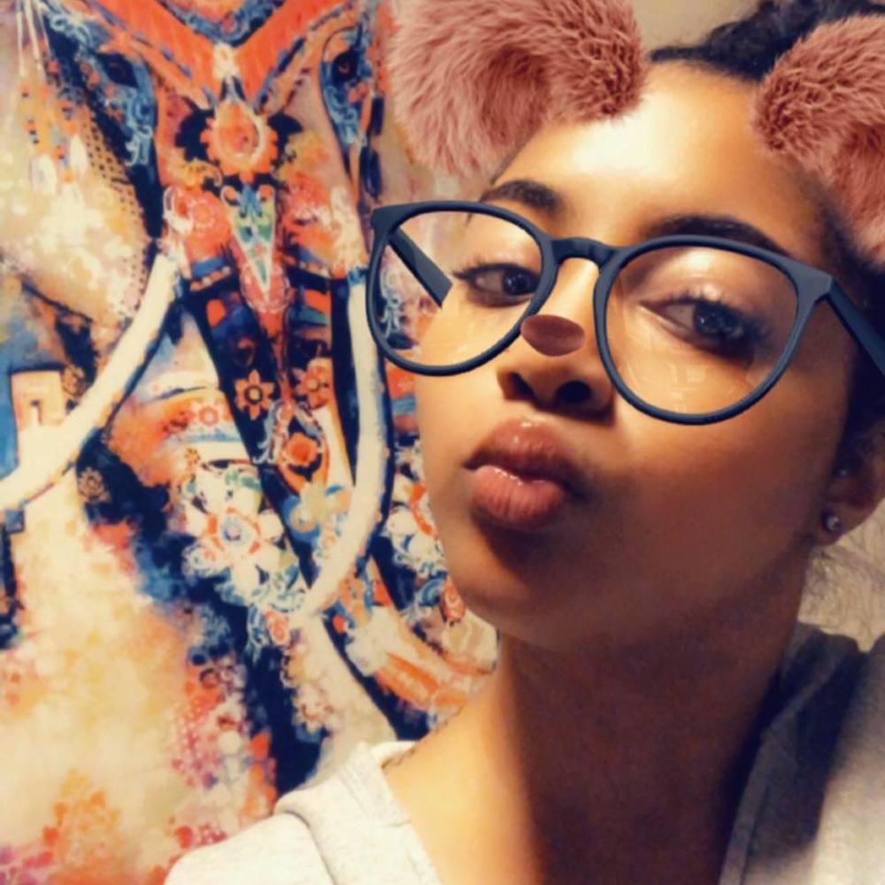 Meet your Posher, Janya